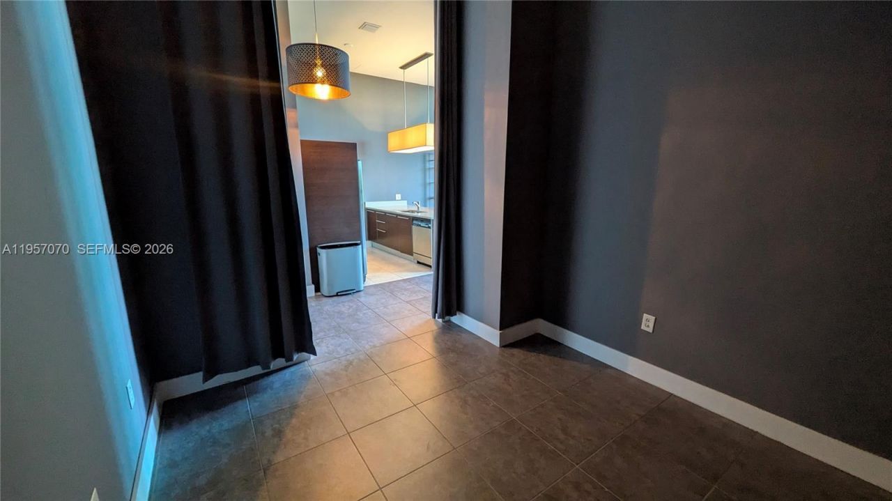 1900 N Bayshore Dr , Unit 505, Miami, FL 33132 Photo