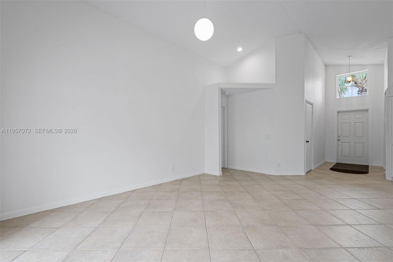 332 Bridgeton Rd, Weston, FL 33326 Photo