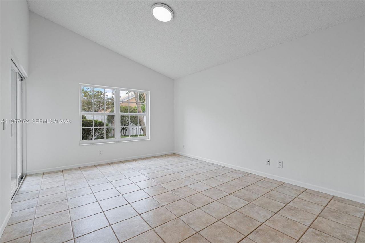 332 Bridgeton Rd, Weston, FL 33326 Photo