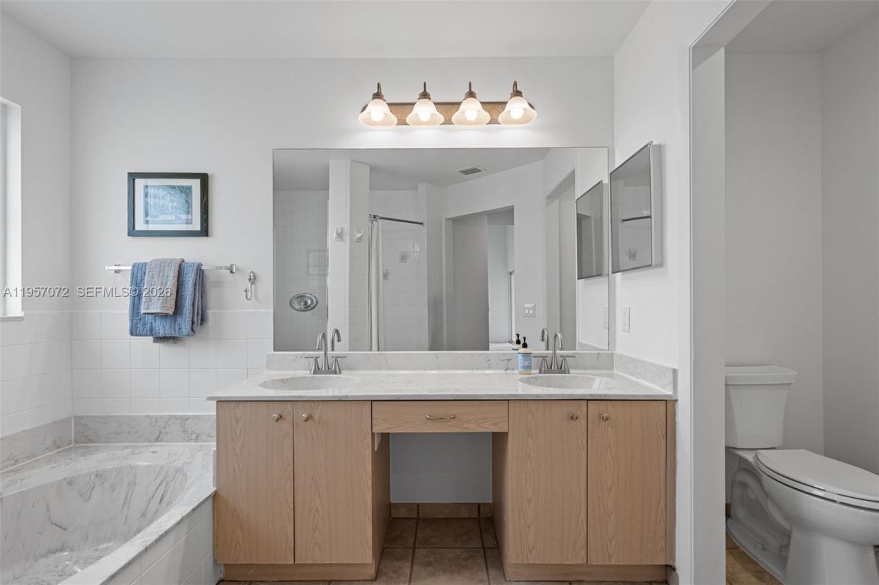 332 Bridgeton Rd, Weston, FL 33326 Photo