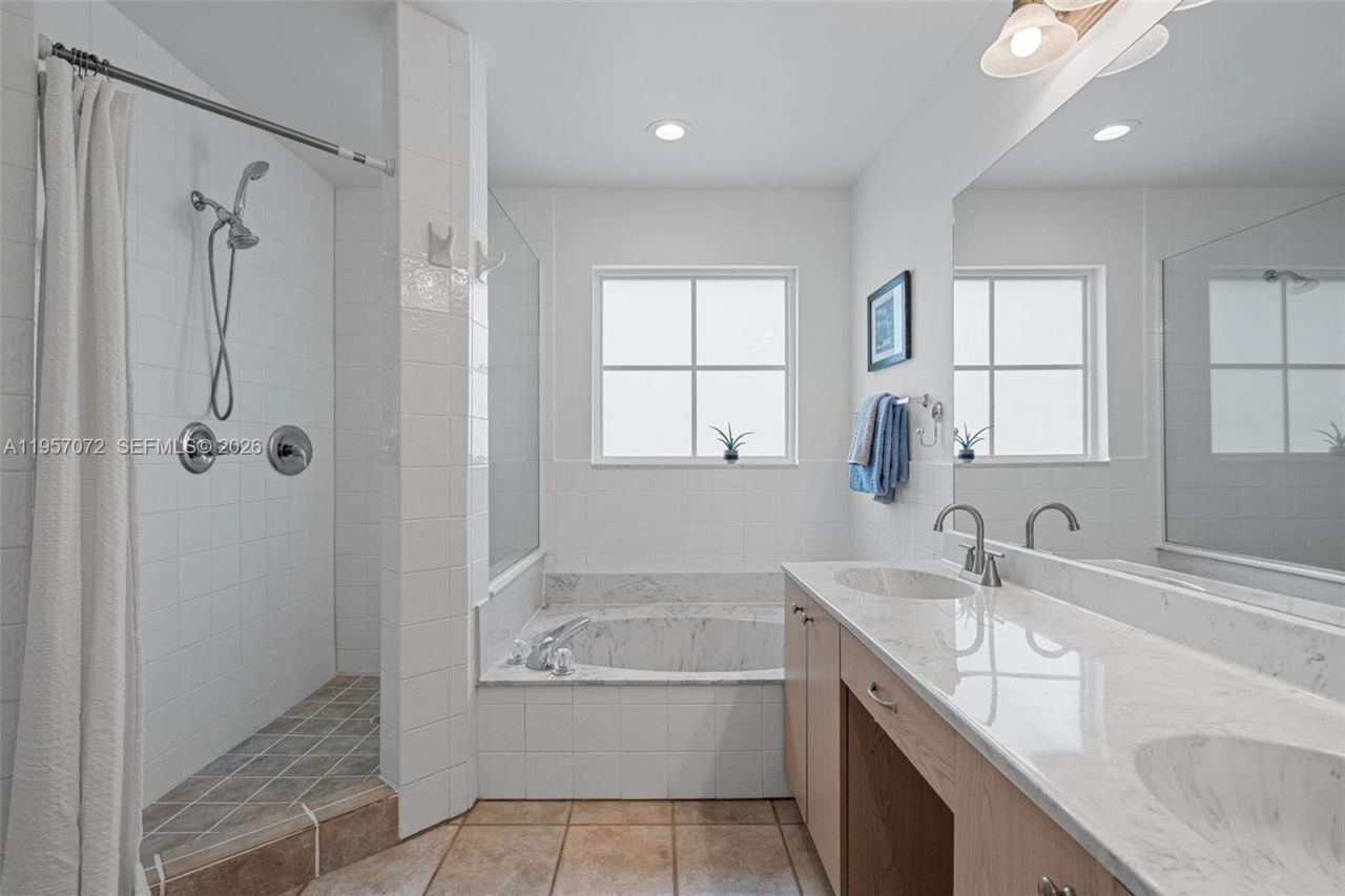 332 Bridgeton Rd, Weston, FL 33326 Photo