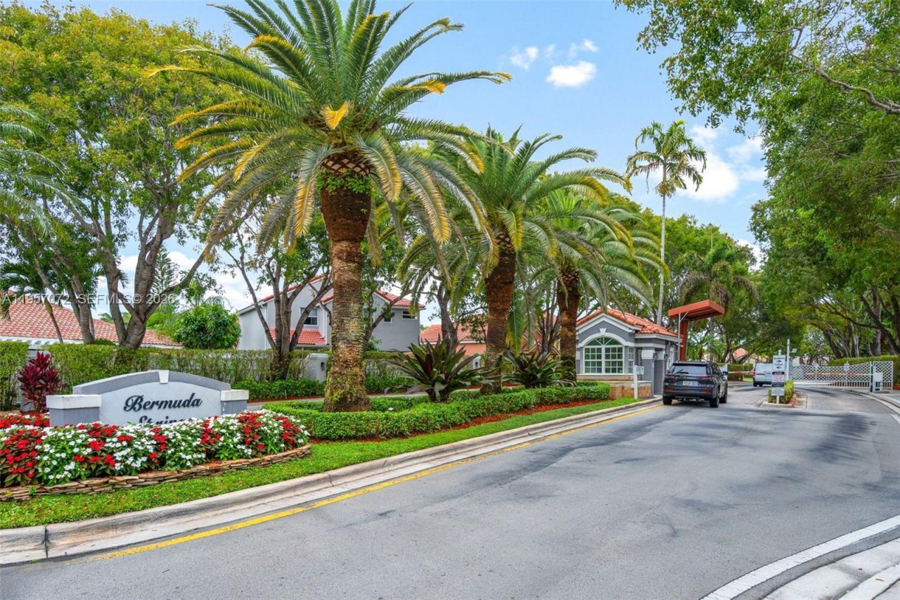 332 Bridgeton Rd, Weston, FL 33326 Photo