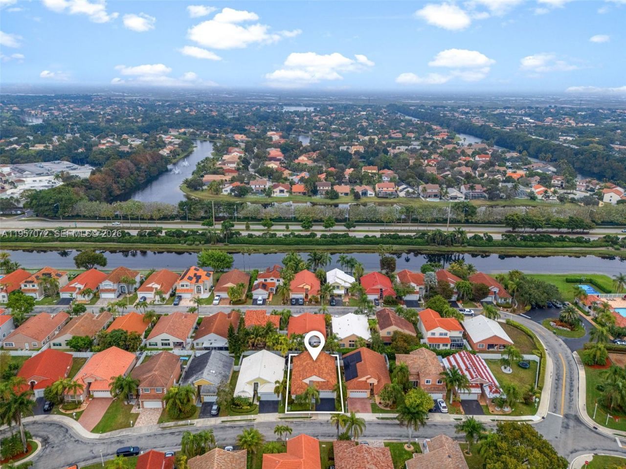 332 Bridgeton Rd, Weston, FL 33326 Photo