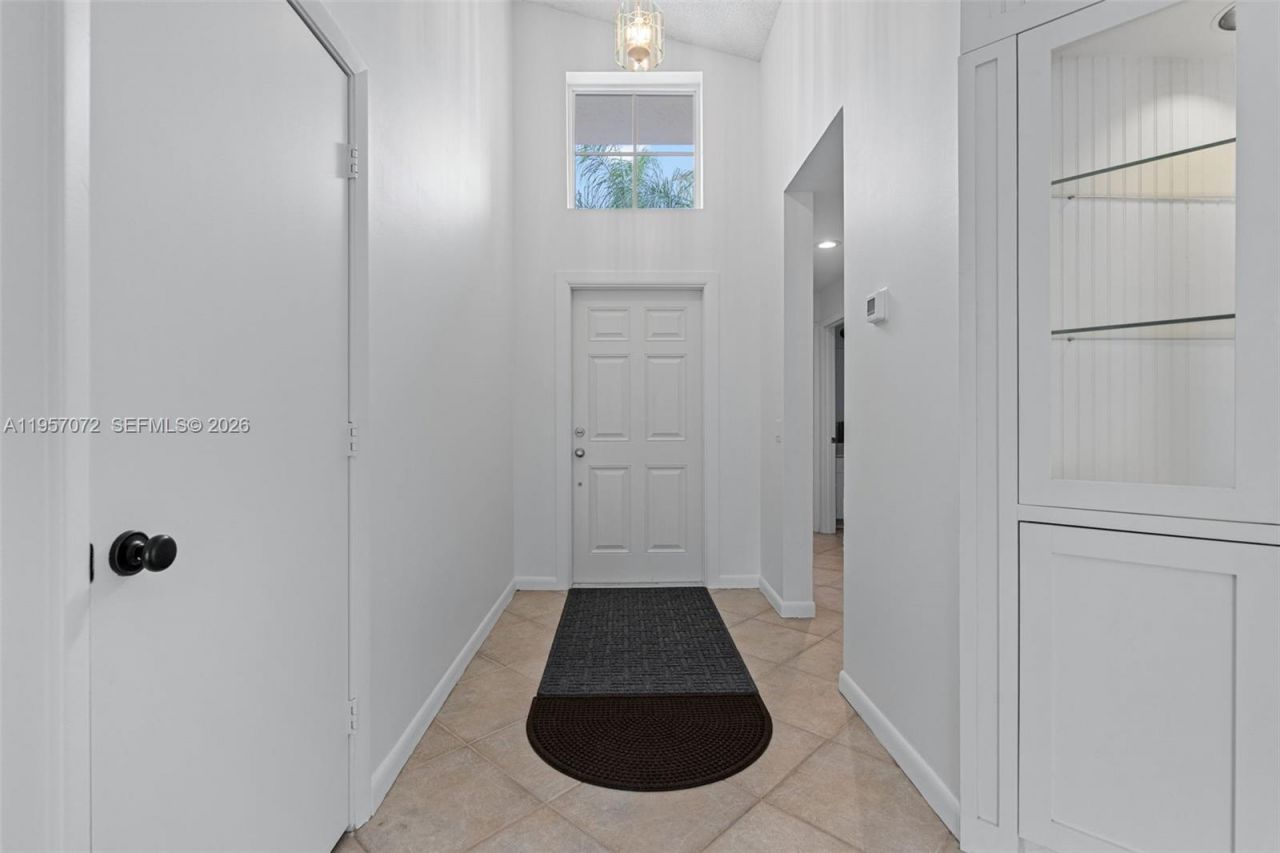 332 Bridgeton Rd, Weston, FL 33326 Photo