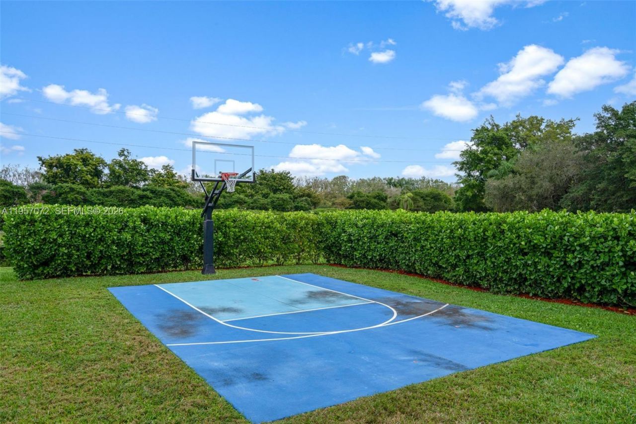 332 Bridgeton Rd, Weston, FL 33326 Photo