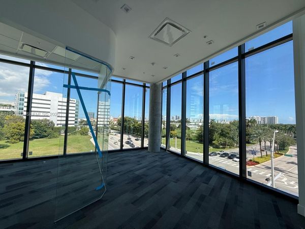 Unit 406, Aventura, FL 33180