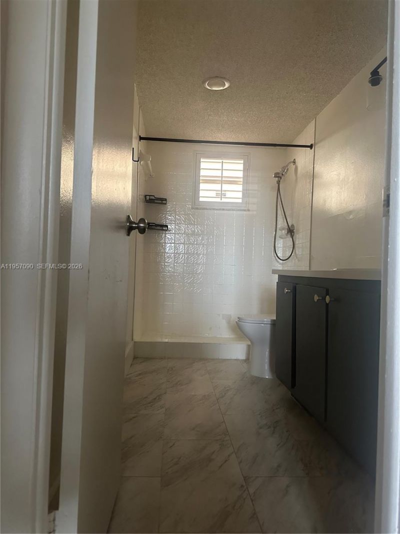 410 NW 68th Ave, Unit 318, Plantation, FL 33317 Photo