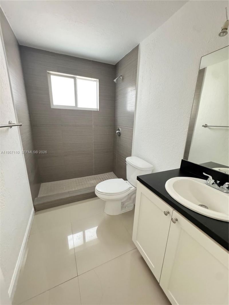 8035 Crespi Blvd, Unit 1, Miami Beach, FL 33141 Photo