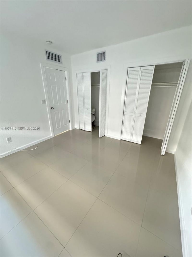 8035 Crespi Blvd, Unit 1, Miami Beach, FL 33141 Photo