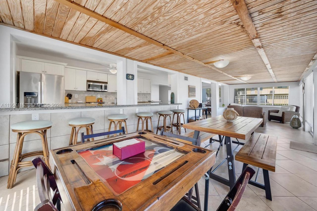 230 Jolly Roger Dr , Key Largo, FL 33037 Photo