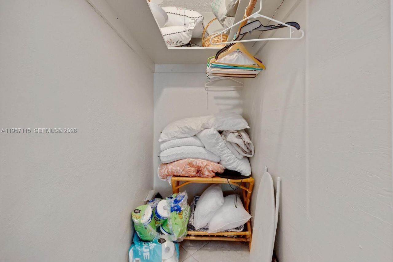 230 Jolly Roger Dr , Key Largo, FL 33037 Photo