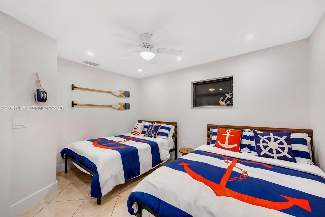 230 Jolly Roger Dr , Key Largo, FL 33037 Photo