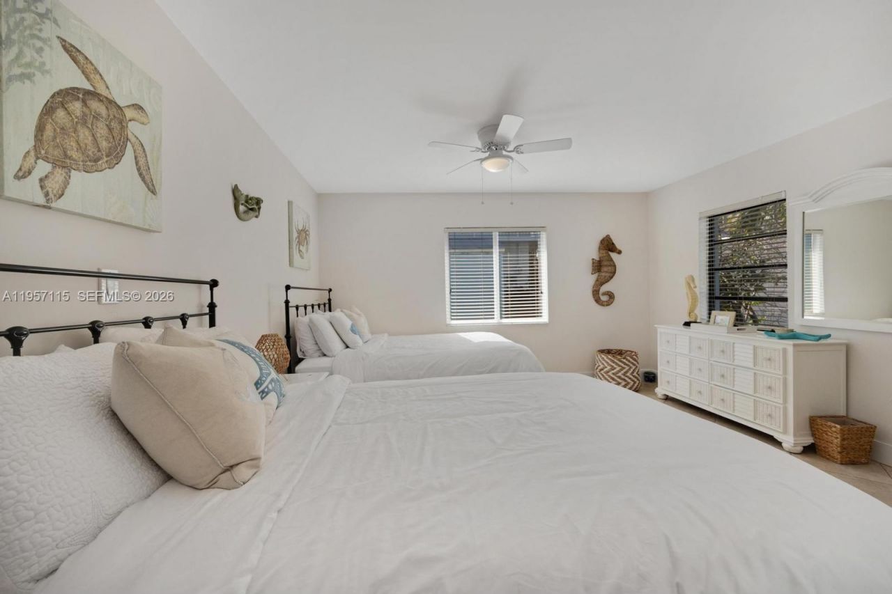 230 Jolly Roger Dr , Key Largo, FL 33037 Photo