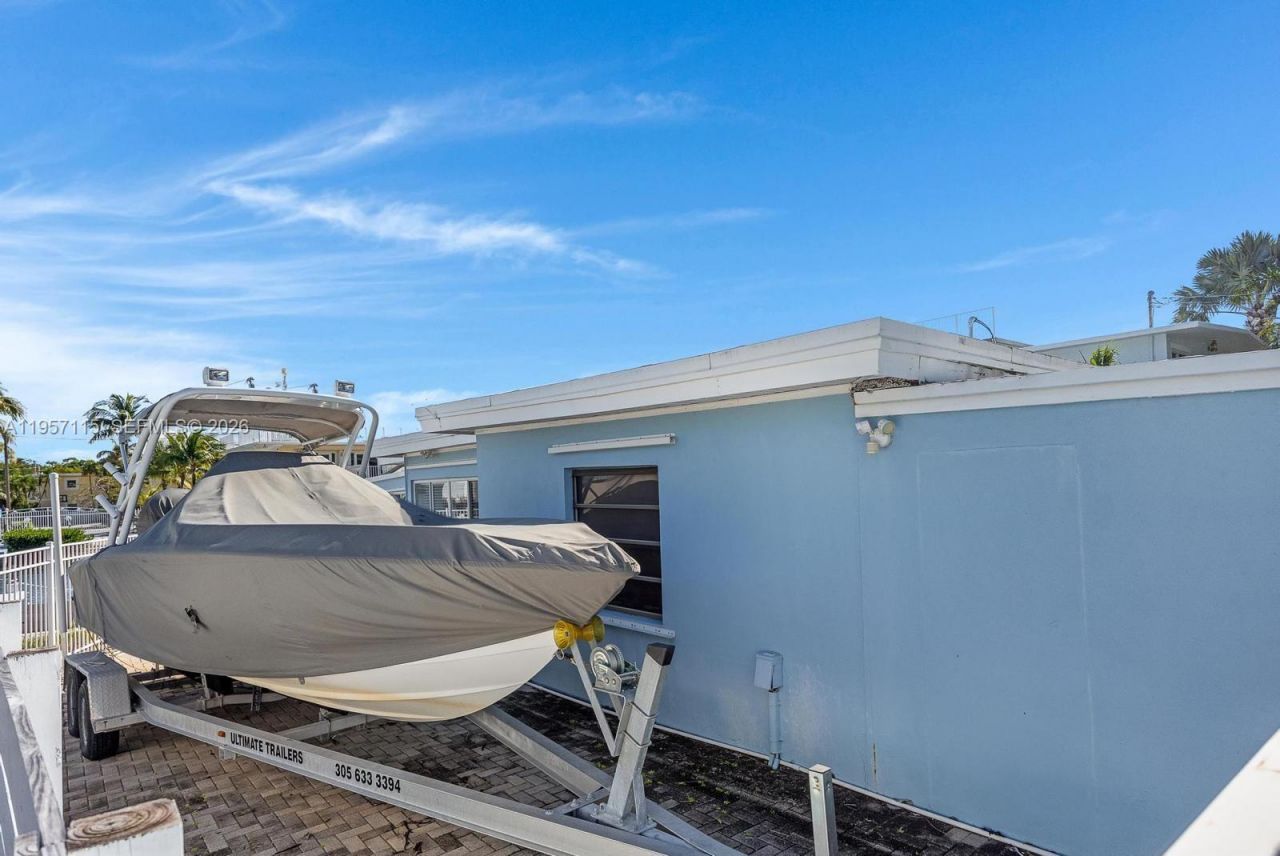 230 Jolly Roger Dr , Key Largo, FL 33037 Photo