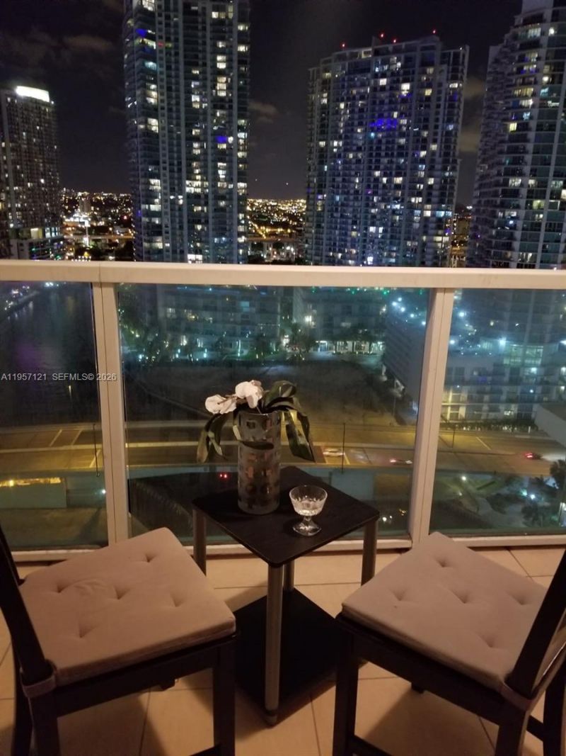 31 SE 5th St , Unit 2603, Miami, FL 33131 Photo