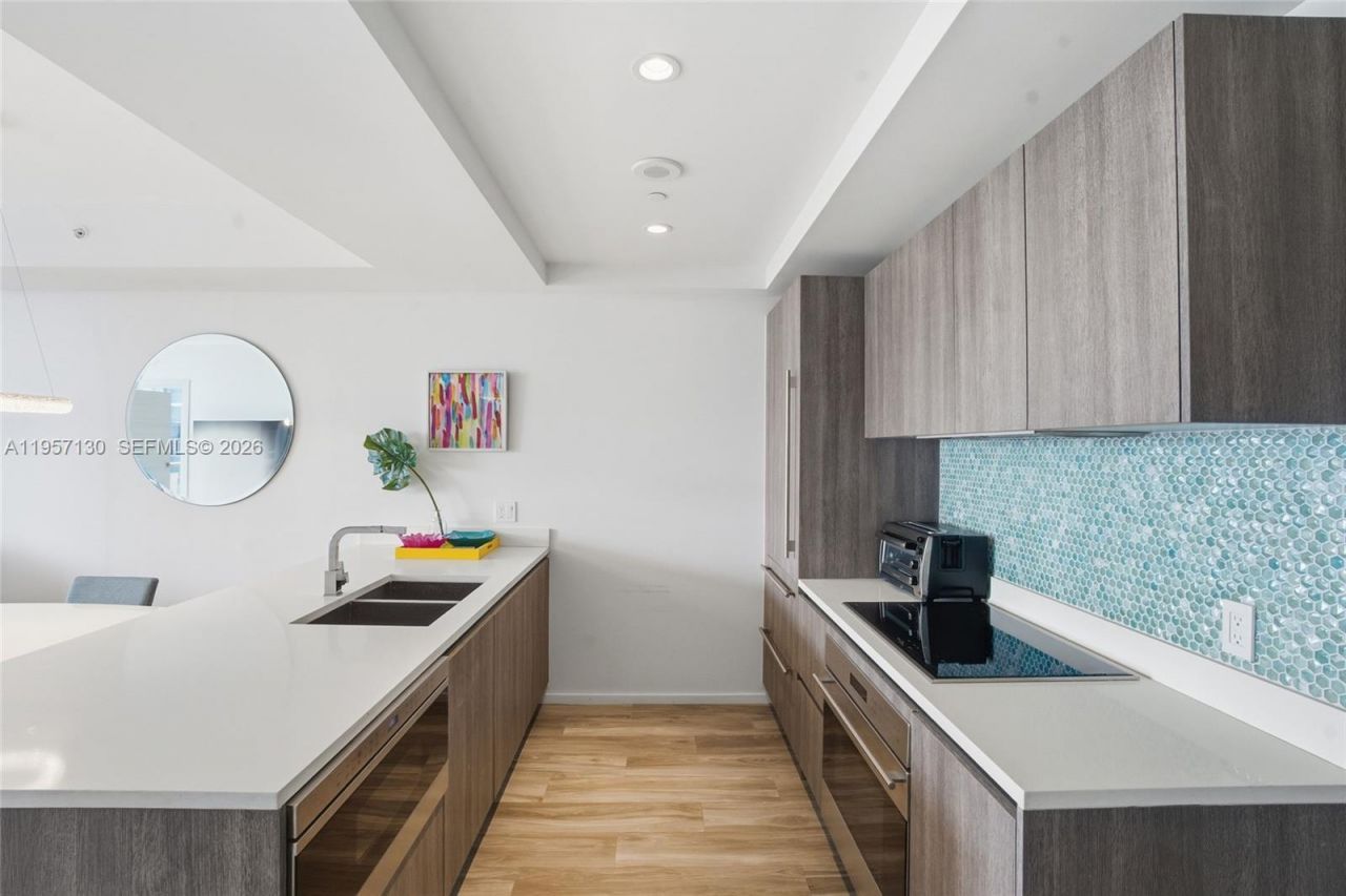 801 S Miami Ave, Unit 4202, Miami, FL 33130 Photo