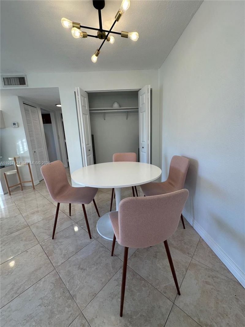 1334 Collins Ave, Unit 204, Miami Beach, FL 33139 Photo