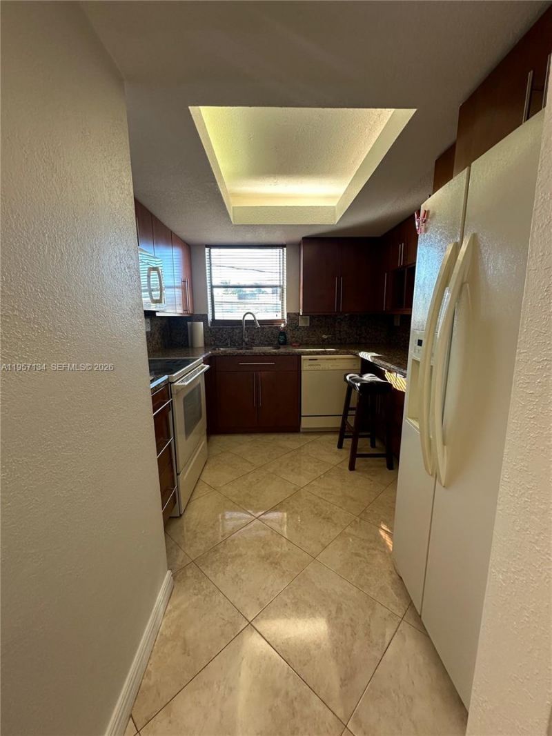 1334 Collins Ave, Unit 204, Miami Beach, FL 33139 Photo