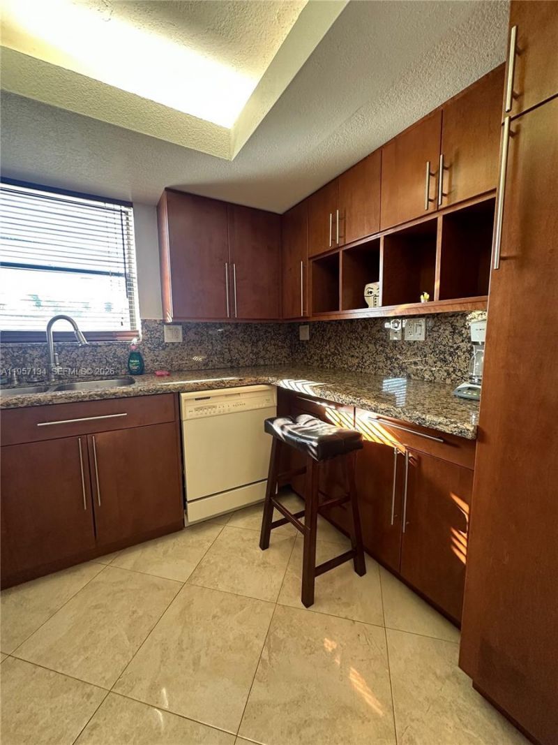 1334 Collins Ave, Unit 204, Miami Beach, FL 33139 Photo