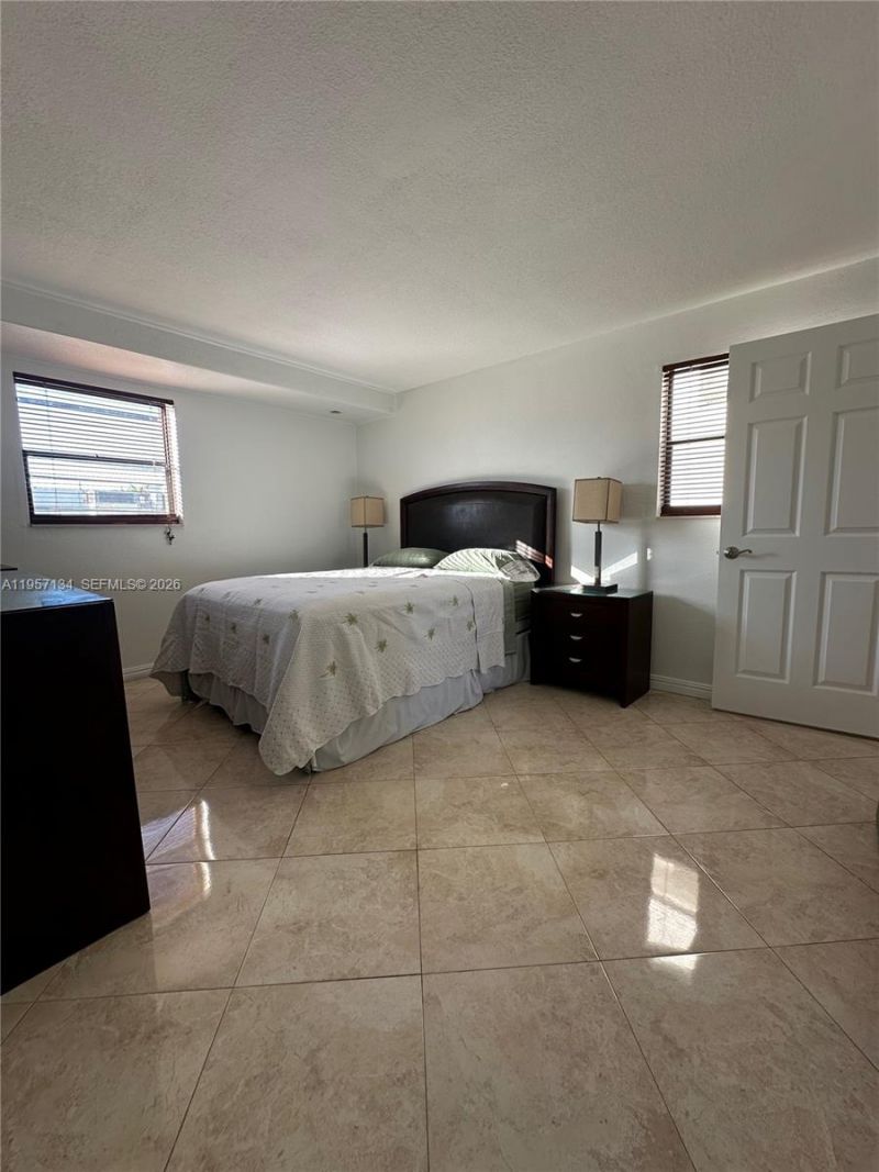 1334 Collins Ave, Unit 204, Miami Beach, FL 33139 Photo