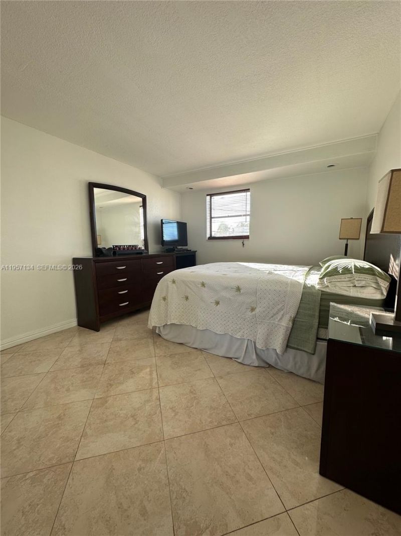 1334 Collins Ave, Unit 204, Miami Beach, FL 33139 Photo