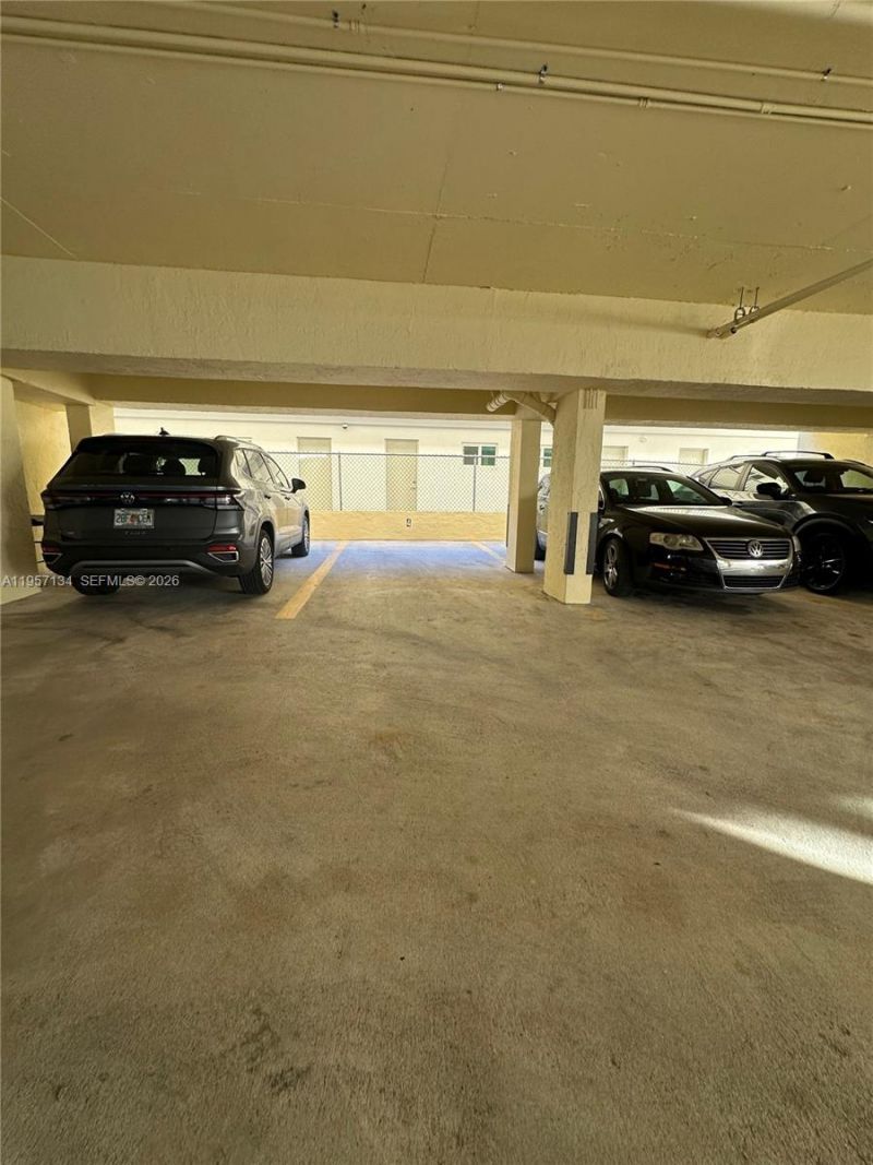 1334 Collins Ave, Unit 204, Miami Beach, FL 33139 Photo