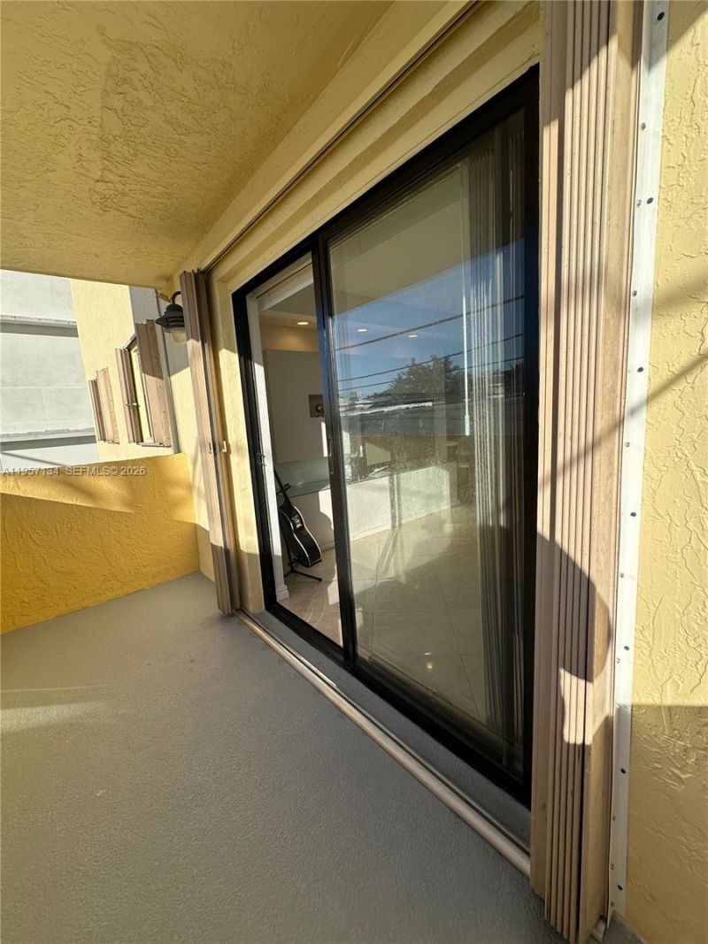 1334 Collins Ave, Unit 204, Miami Beach, FL 33139 Photo