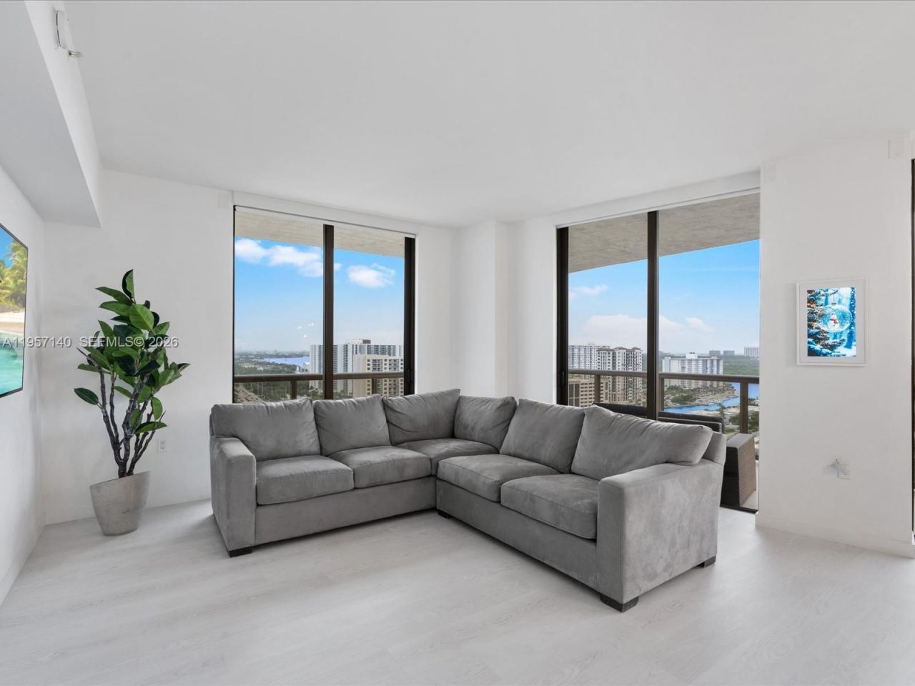 16275 Collins Ave , Unit 1804, Sunny Isles Beach, FL 33160 Photo
