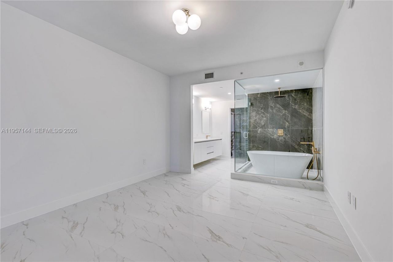 700 NE 24th Street, Unit 5601, Miami, FL 33137 Photo