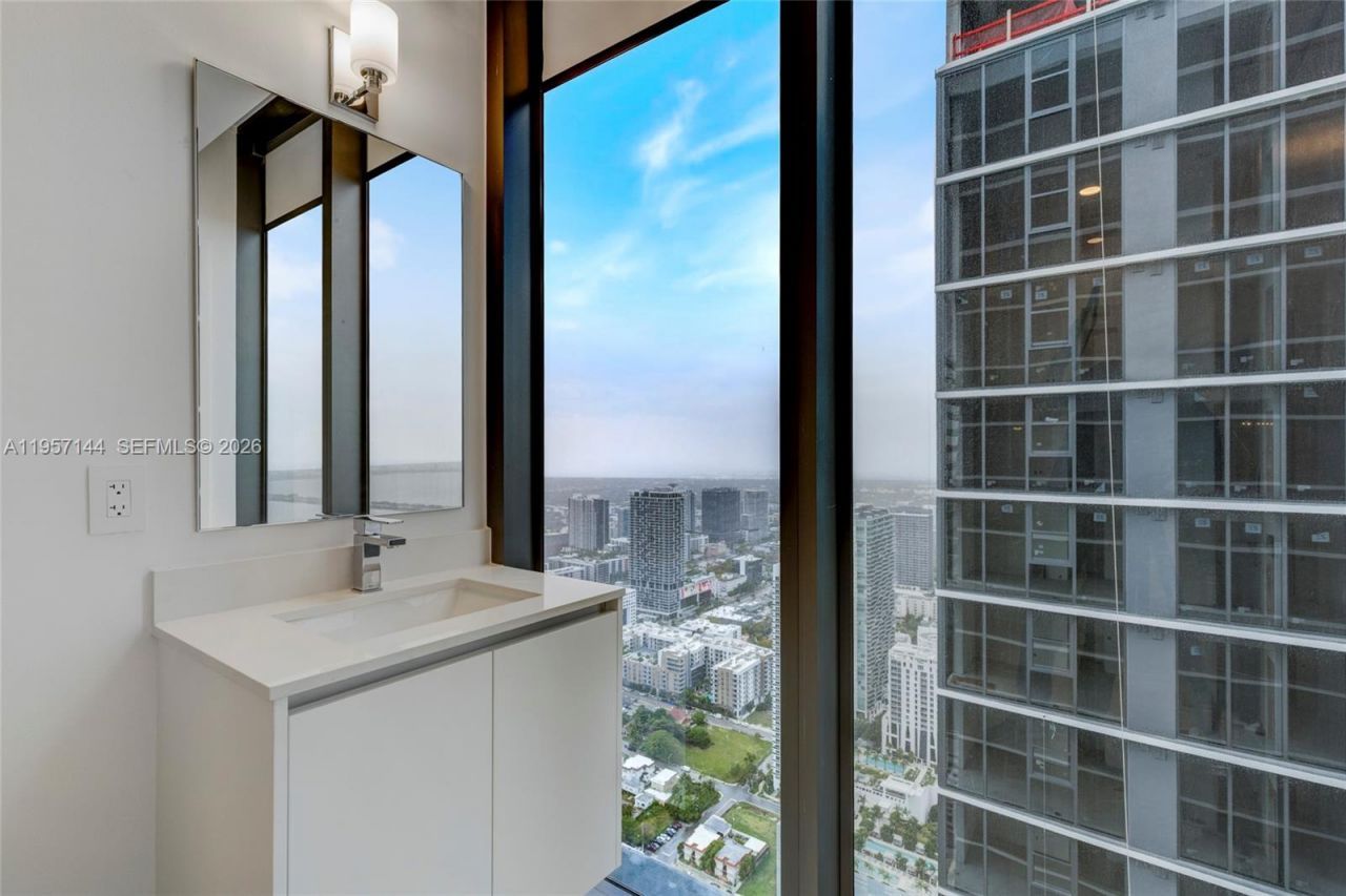 700 NE 24th Street, Unit 5601, Miami, FL 33137 Photo