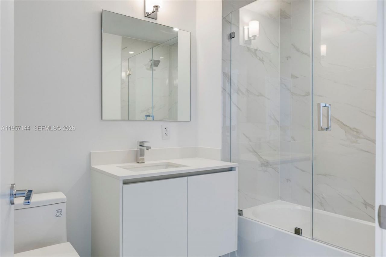 700 NE 24th Street, Unit 5601, Miami, FL 33137 Photo