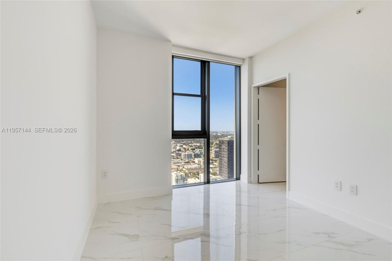700 NE 24th Street, Unit 5601, Miami, FL 33137 Photo