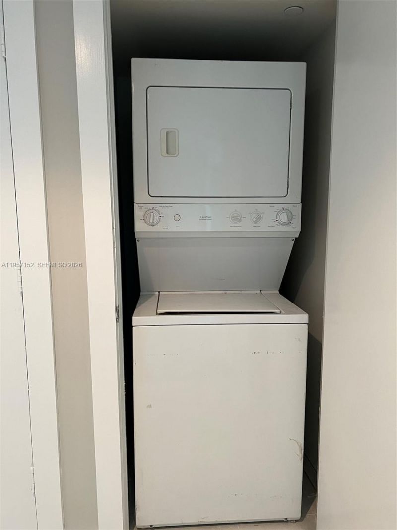 500 Brickell Ave, Unit 1602, Miami, FL 33131 Photo