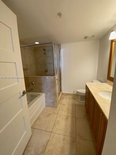 55 Merrick Way, Unit 552, Coral Gables, FL 33134 Photo