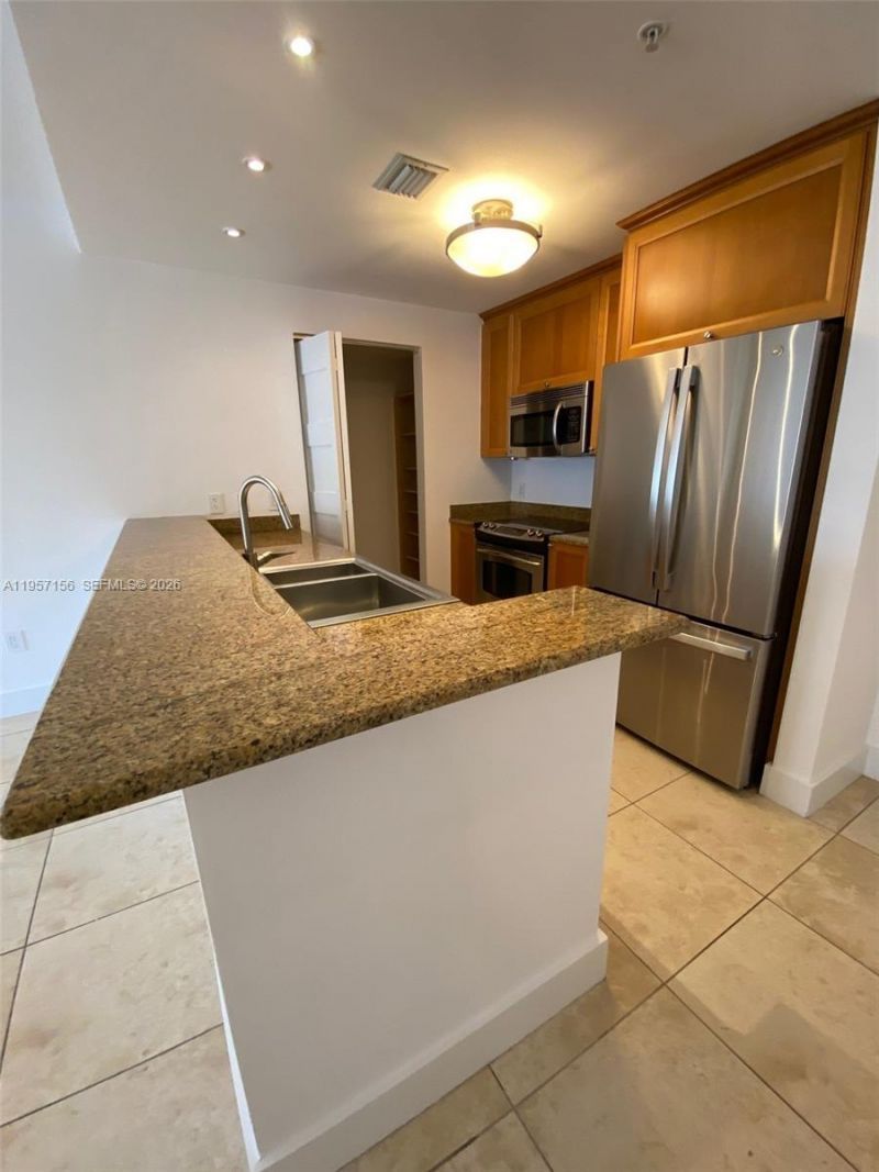 55 Merrick Way, Unit 552, Coral Gables, FL 33134 Photo