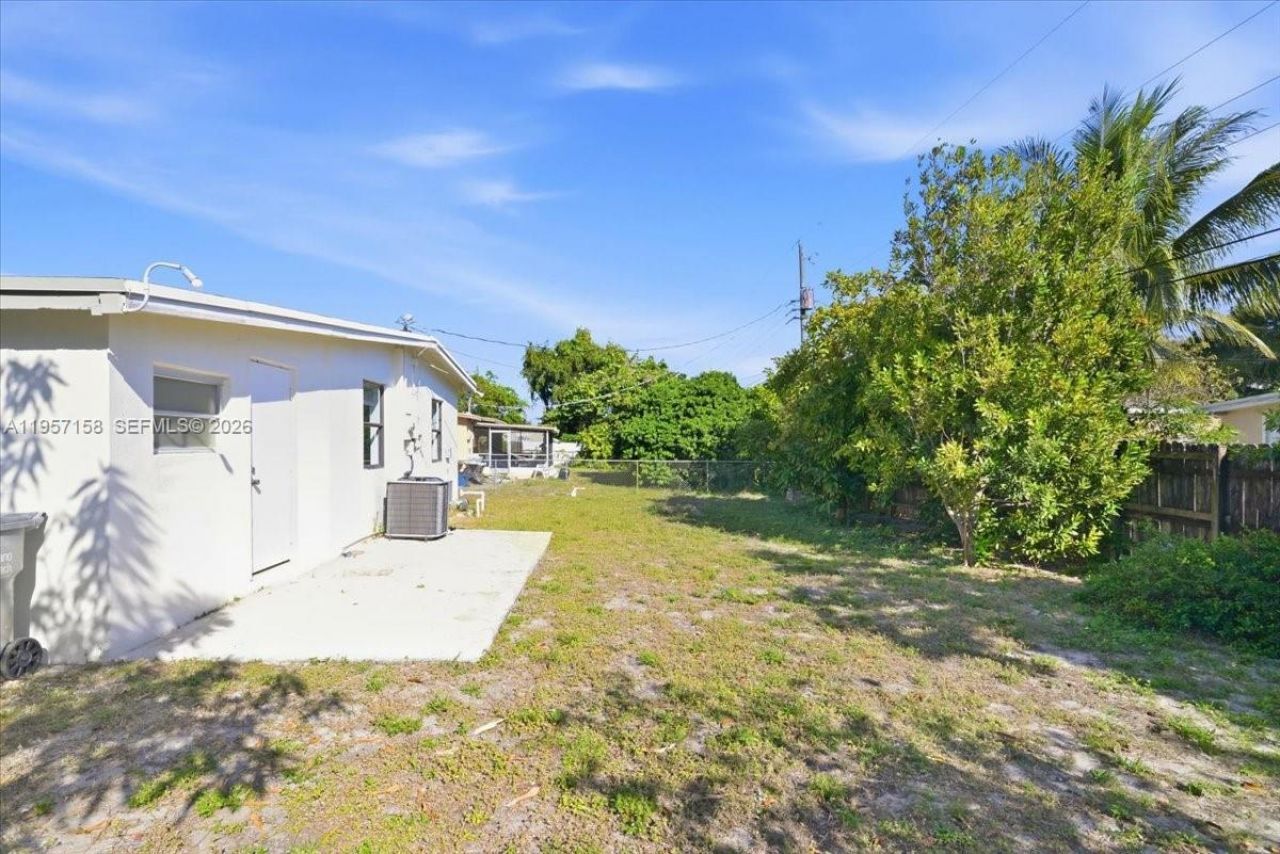 1400 NE 43rd Ct, Pompano Beach, FL 33064 Photo