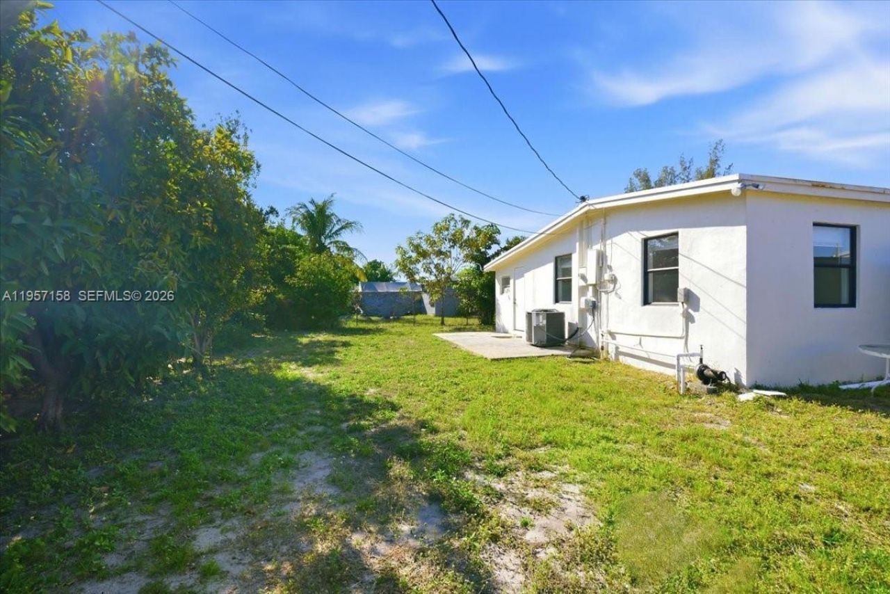 1400 NE 43rd Ct, Pompano Beach, FL 33064 Photo