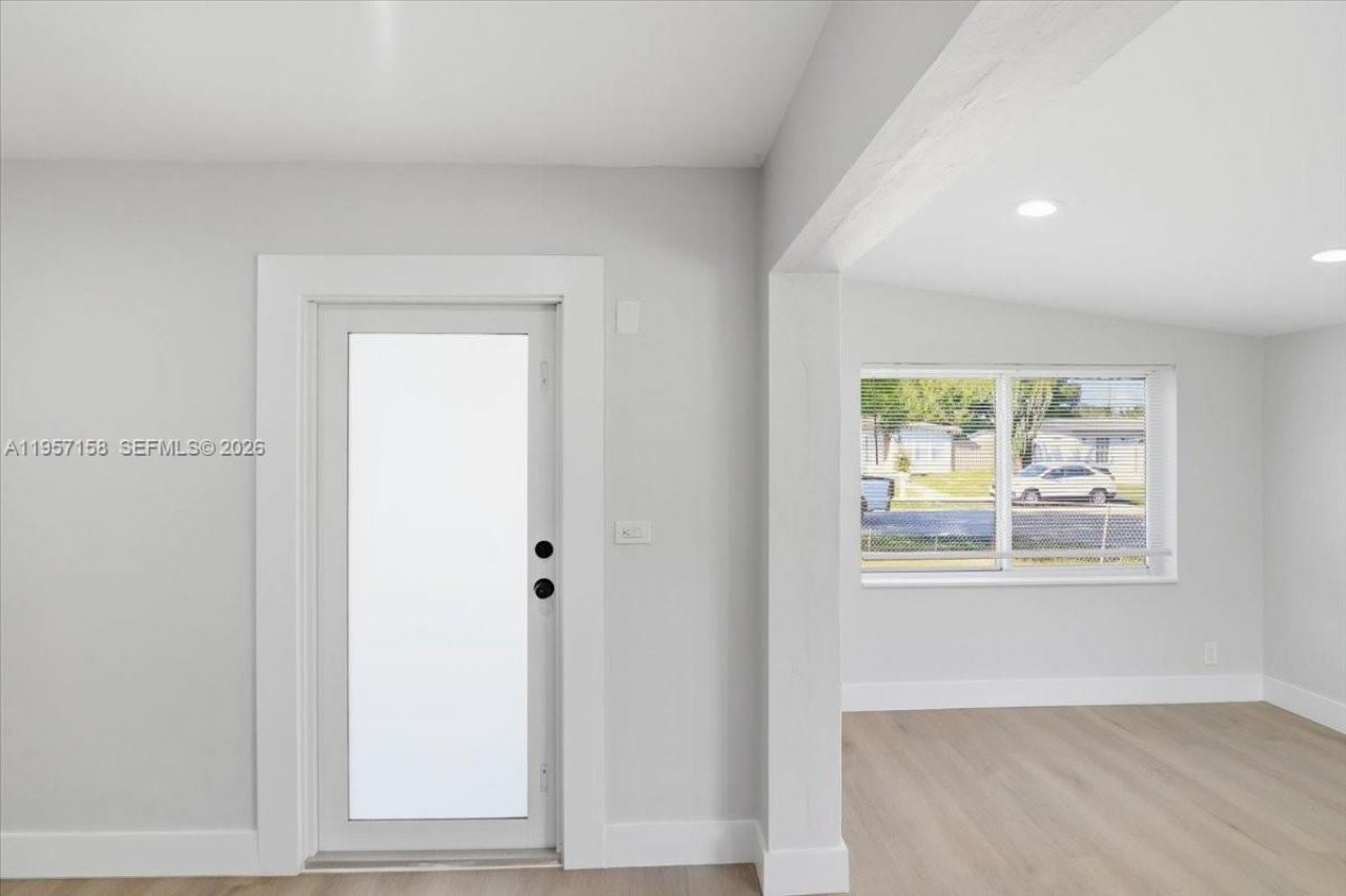 1400 NE 43rd Ct, Pompano Beach, FL 33064 Photo