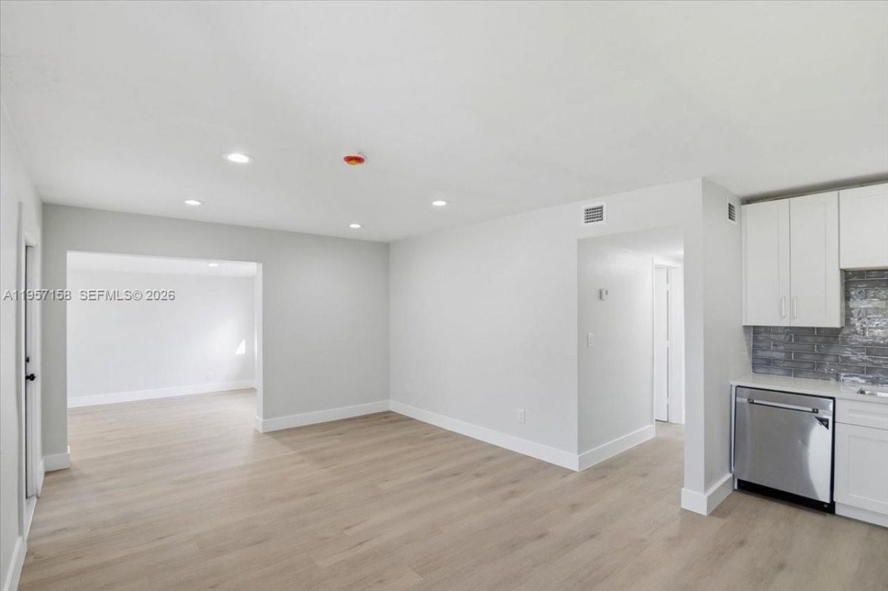 1400 NE 43rd Ct, Pompano Beach, FL 33064 Photo