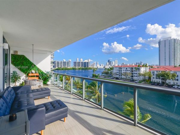 3250 NE 188th St, Unit 404, Aventura, FL 33180