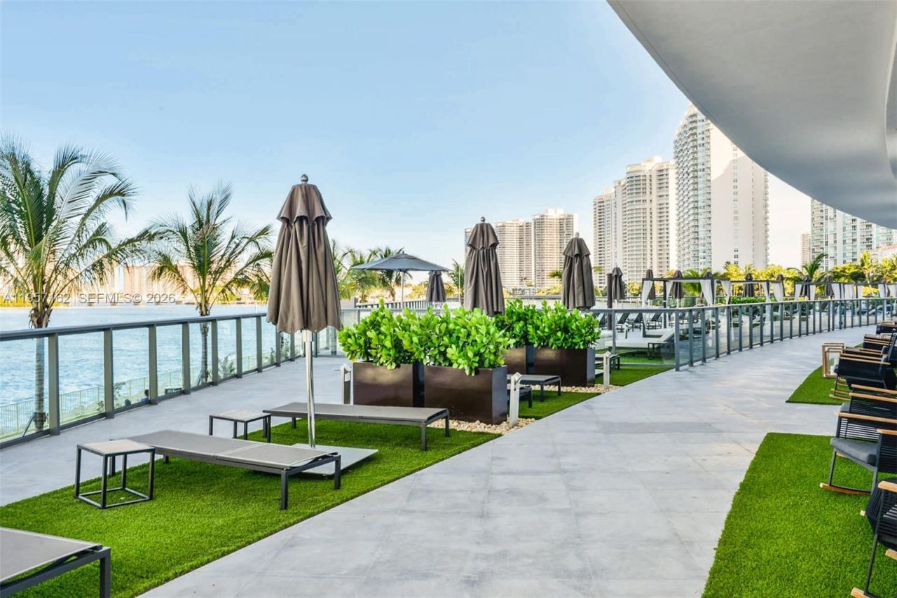 3250 NE 188th St, Unit 404, Aventura, FL 33180 Photo