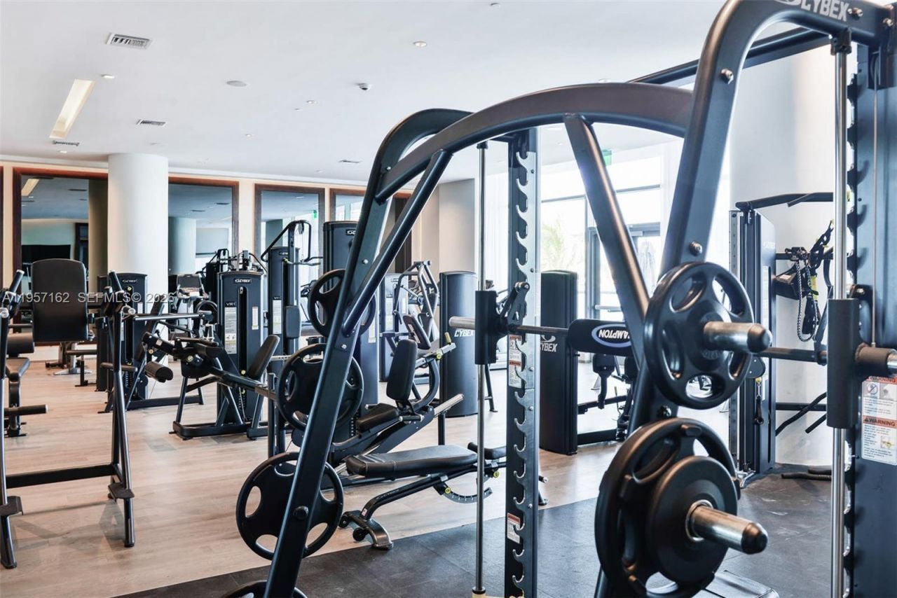 3250 NE 188th St, Unit 404, Aventura, FL 33180 Photo