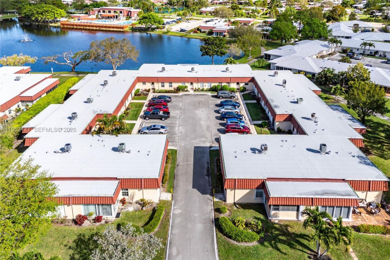 528 Franconia Cir, Unit ., Lake Worth, FL 33467 Photo