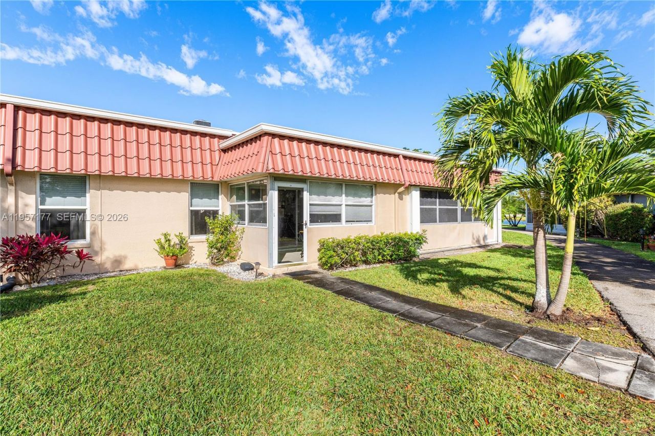 528 Franconia Cir, Unit ., Lake Worth, FL 33467 Photo