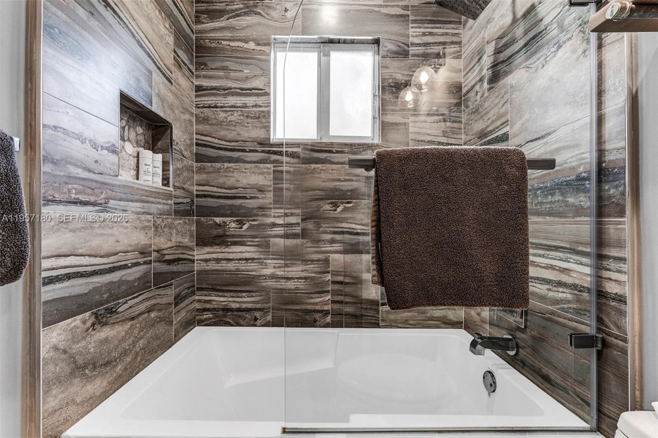 801 SE 7th St , Fort Lauderdale, FL 33301 Photo