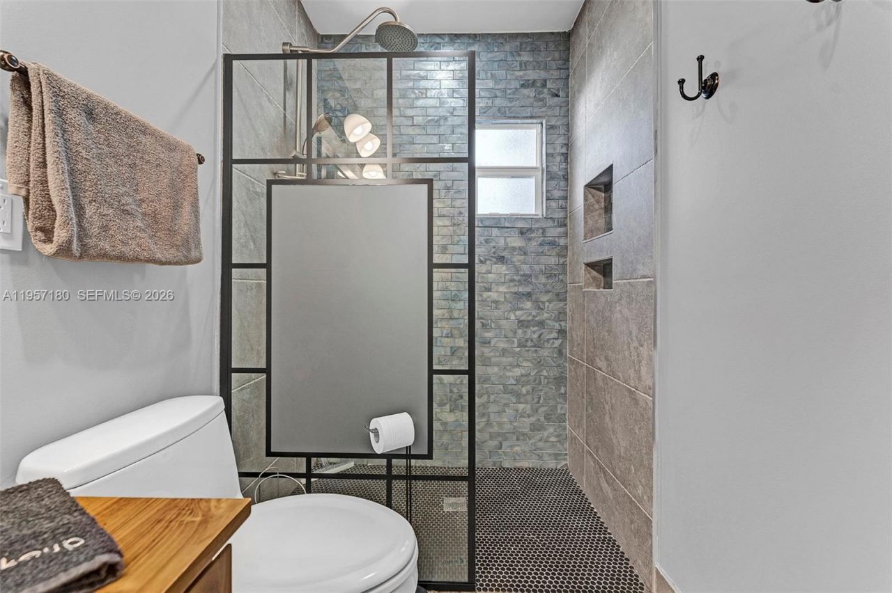 801 SE 7th St , Fort Lauderdale, FL 33301 Photo