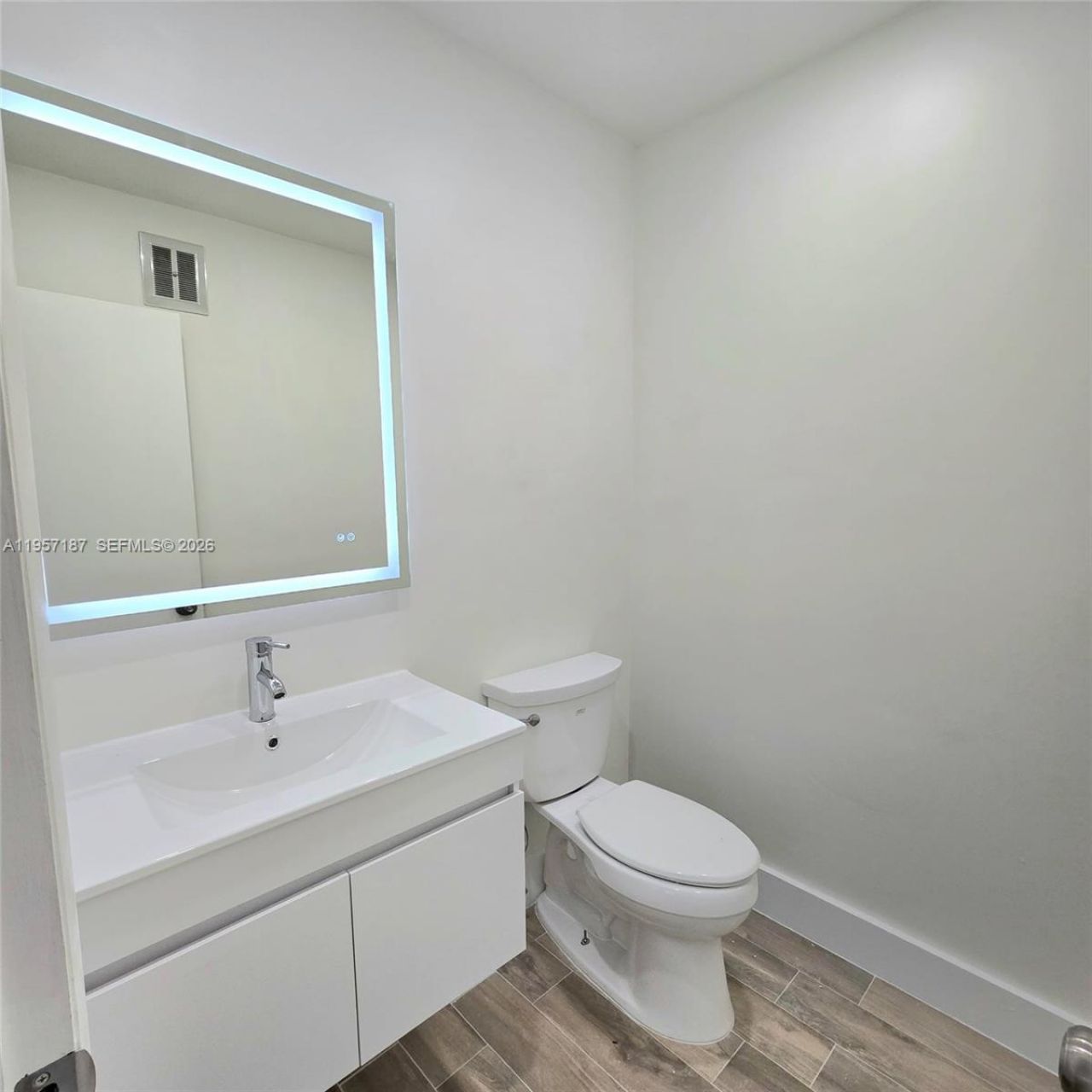 5300 Washington St , Unit I205, Hollywood, FL 33021 Photo