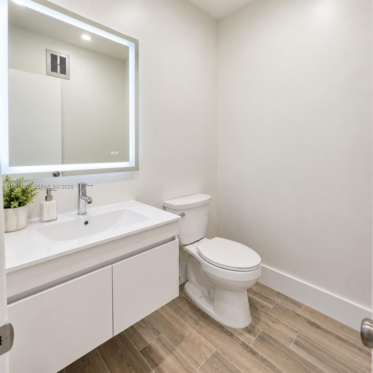 5300 Washington St, Unit I205, Hollywood, FL 33021 Photo