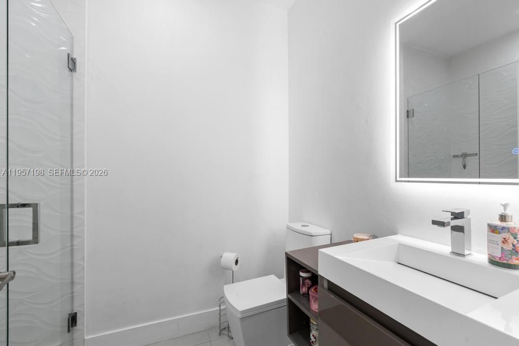 10023 NW 89th Ter, Doral, FL 33178 Photo