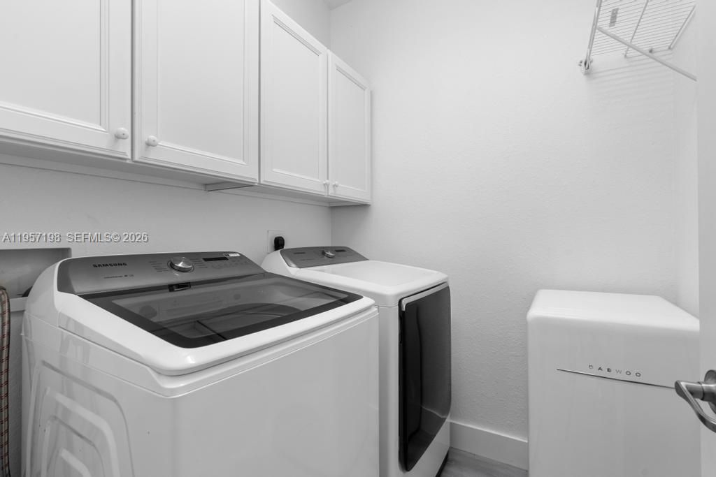 10023 NW 89th Ter, Doral, FL 33178 Photo